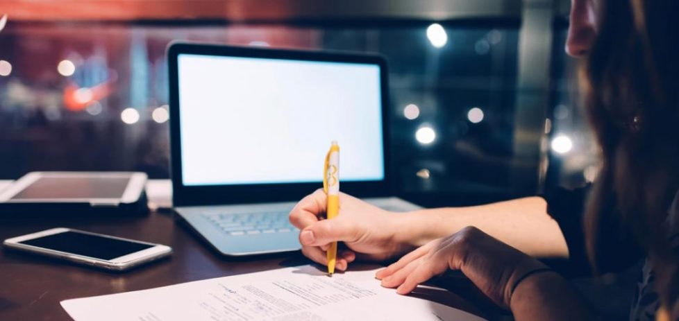 Revisão de texto feita por profissionais do livro Revisão de texto feita por profissionais do livro