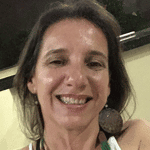 Simone Argentino, autora do livro <i>Manual de ensino do módulo gestão, interação, ensino, serviço e comunidade da Universidade do Estado do Pará</i>